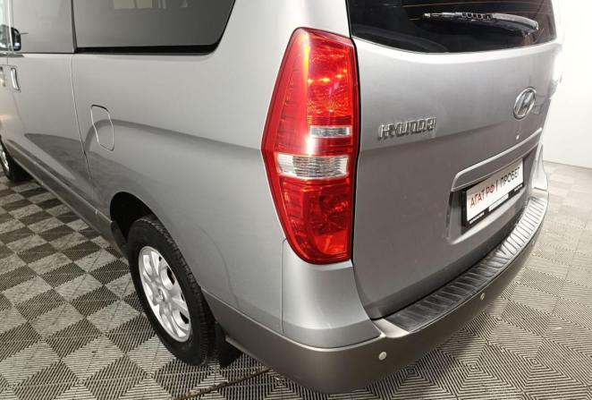 Hyundai H-1 II с пробегом 2014 года, цена 1 730 000 рублей, 217252 км, минивэн, Автокод Объявления