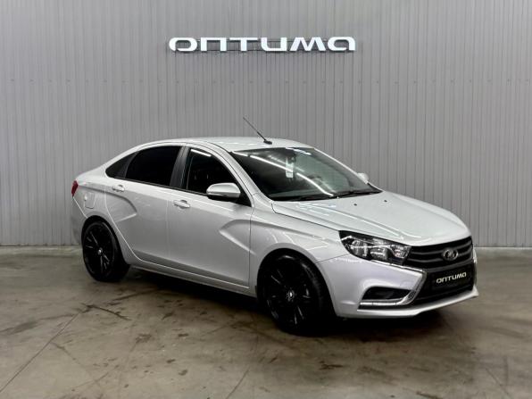 Lada (ВАЗ) Vesta I с пробегом 2017 года, цена 927 000 рублей, 87401 км, седан, Автокод Объявления