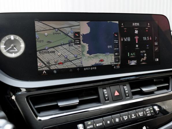 Lexus ES VII с пробегом 2021 года, цена 3 490 000 рублей, 68958 км, седан, Автокод Объявления