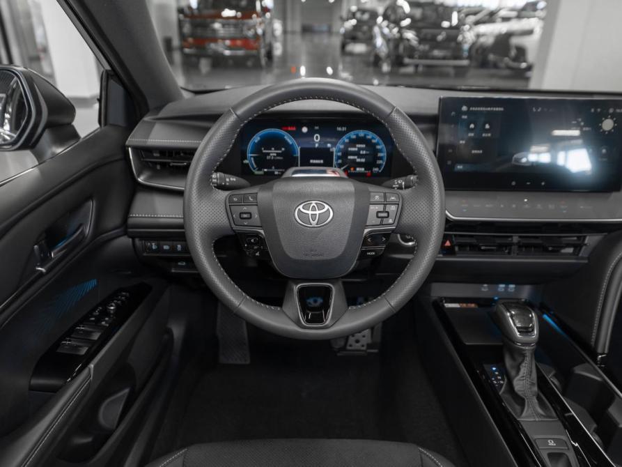 Toyota Camry IX (XV80) China Market Москва  - изображение 11