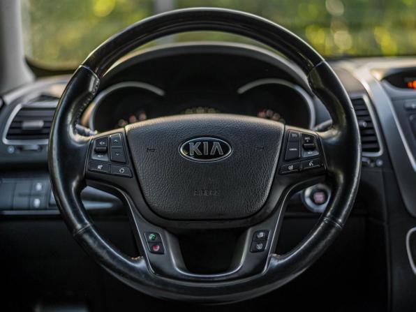 Kia Sorento II Рестайлинг с пробегом 2017 года, цена 2 140 000 рублей, 124398 км, внедорожник, Автокод Объявления