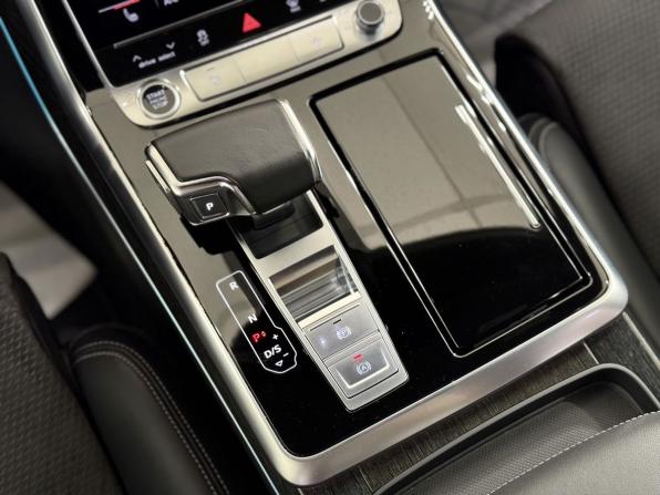 Audi Q8 I (4M) с пробегом 2022 года, цена 7 700 000 рублей, 51582 км, внедорожник, Автокод Объявления