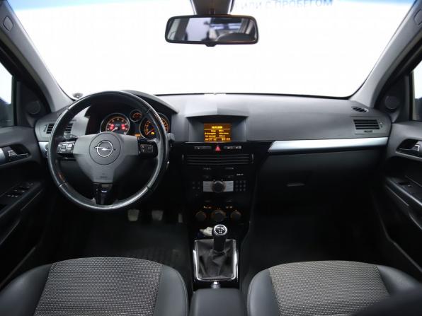Opel Astra H Рестайлинг с пробегом 2011 года, цена 550 000 рублей, 242063 км, хэтчбек, Автокод Объявления