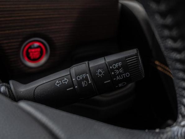 Honda Freed II Рестайлинг с пробегом 2021 года, цена 2 130 000 рублей, 48776 км, компактвэн, Автокод Объявления