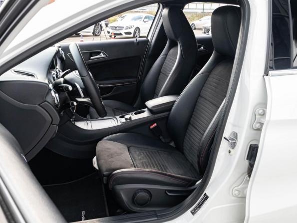 Mercedes-Benz GLA I (X156) Рестайлинг с пробегом 2018 года, цена 2 220 000 рублей, 92816 км, внедорожник, Автокод Объявления