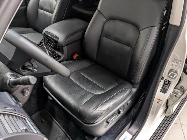 Toyota Land Cruiser 200 Series Рестайлинг 2 с пробегом 2017 года, цена 8 300 000 рублей, 29784 км, внедорожник, Автокод Объявления