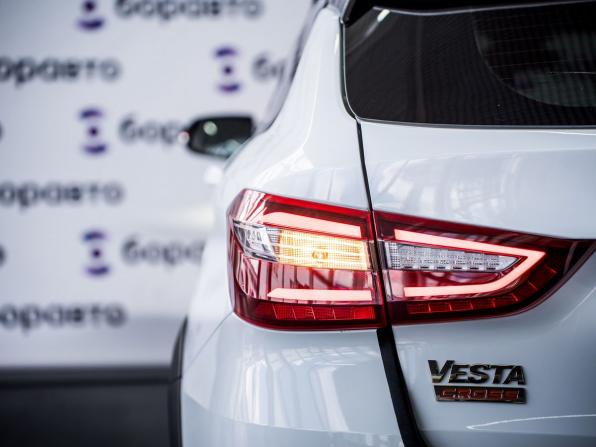 Lada (ВАЗ) Vesta I Рестайлинг (NG) с пробегом 2024 года, цена 1 370 000 рублей, 77500 км, универсал, Автокод Объявления