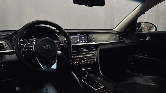 Kia Optima IV Рестайлинг с пробегом 2018 года, цена 1 730 000 рублей, 187017 км, седан, Автокод Объявления