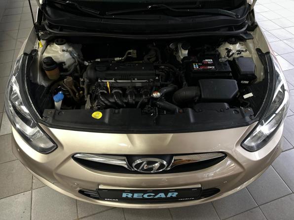 Hyundai Solaris I с пробегом 2013 года, цена 740 000 рублей, 175900 км, хэтчбек, Автокод Объявления
