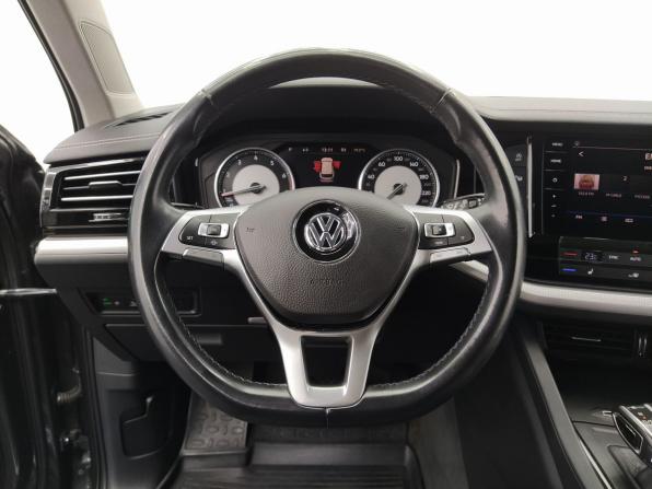 Volkswagen Touareg III с пробегом 2018 года, цена 4 550 000 рублей, 103500 км, внедорожник, Автокод Объявления