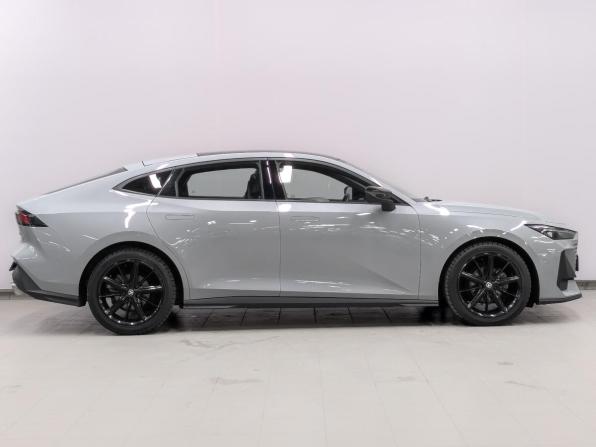 Changan UNI-V I с пробегом 2023 года, цена 2 170 000 рублей, 40444 км, лифтбек, Автокод Объявления
