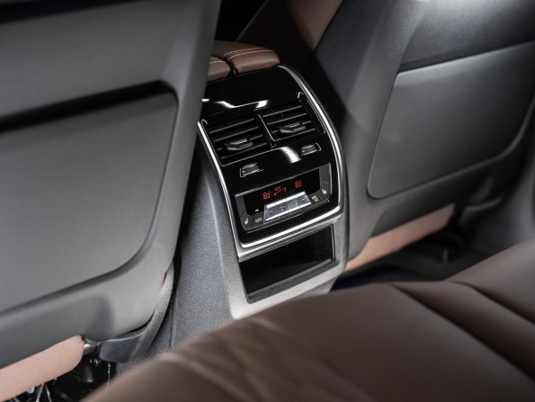 Новый BMW X7 I (G07) Рестайлинг 2024 года, цена 21 172 900 рублей, внедорожник, Автокод Объявления