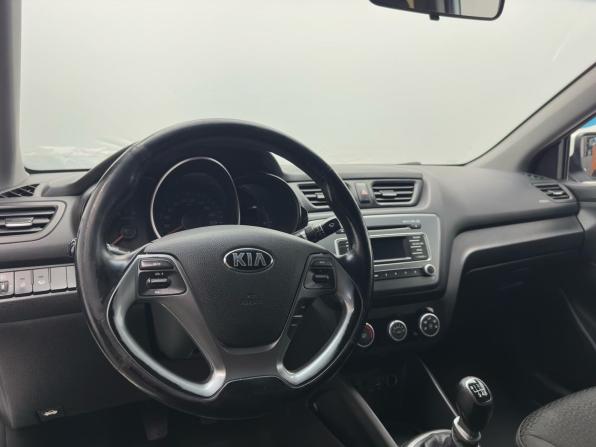 Kia Rio III Рестайлинг с пробегом 2015 года, цена 699 000 рублей, 232505 км, седан, Автокод Объявления