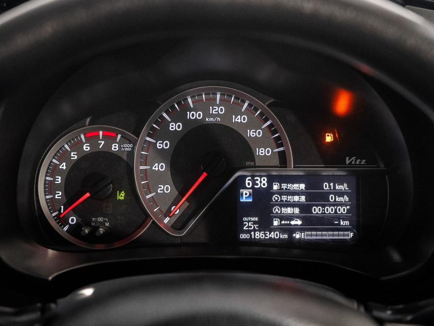 Toyota Vitz III (XP130) Рестайлинг 2 Иркутск  - изображение 10