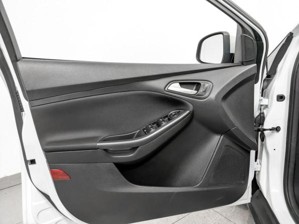 Ford Focus III Рестайлинг с пробегом 2017 года, цена 1 315 000 рублей, 35958 км, хэтчбек, Автокод Объявления
