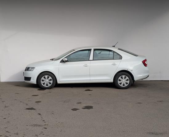 Skoda Rapid I Рестайлинг с пробегом 2019 года, цена 990 000 рублей, 122272 км, лифтбек, Автокод Объявления
