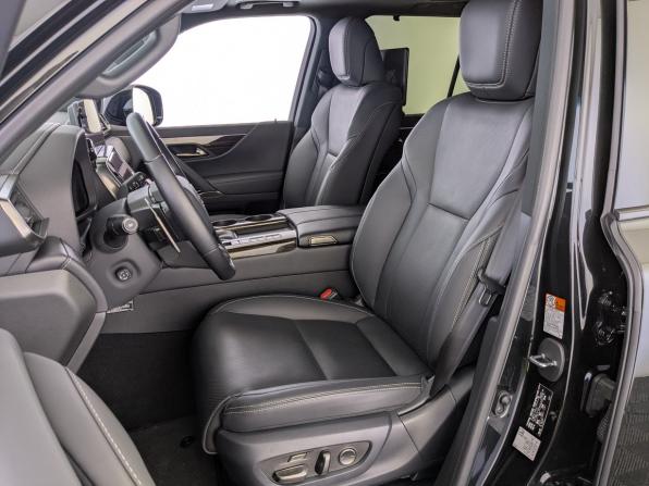 Lexus LX IV с пробегом 2025 года, цена 19 500 000 рублей, 15160 км, внедорожник, Автокод Объявления