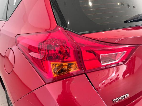 Toyota Auris II с пробегом 2013 года, цена 1 190 000 рублей, 188618 км, хэтчбек, Автокод Объявления