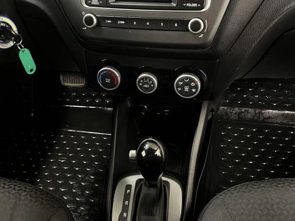 Kia Rio III Рестайлинг с пробегом 2015 года, цена 1 089 000 рублей, 75748 км, седан, Автокод Объявления