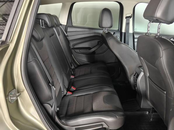 Ford Kuga II с пробегом 2013 года, цена 1 299 000 рублей, 107400 км, внедорожник, Автокод Объявления