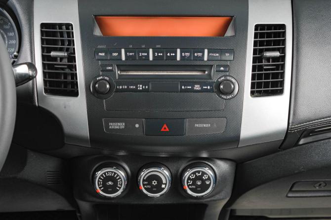 Citroen C-Crosser с пробегом 2012 года, цена 1 299 000 рублей, 212000 км, внедорожник, Автокод Объявления