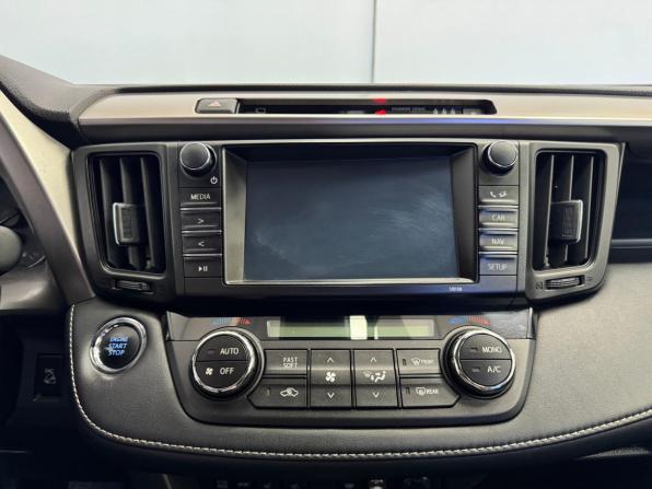 Toyota RAV4 IV (XA40) Рестайлинг с пробегом 2017 года, цена 2 330 000 рублей, 181431 км, внедорожник, Автокод Объявления