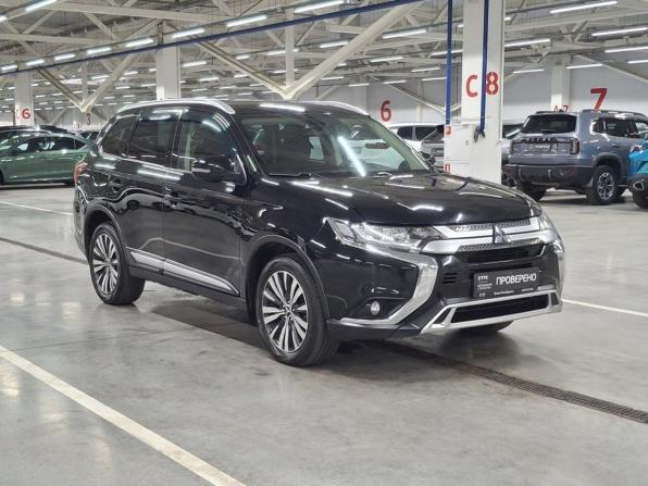 Mitsubishi Outlander III Рестайлинг 3 с пробегом 2019 года, цена 2 190 000 рублей, 101801 км, внедорожник, Автокод Объявления