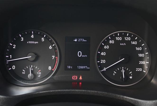 Hyundai Solaris II с пробегом 2019 года, цена 1 340 000 рублей, 128350 км, седан, Автокод Объявления