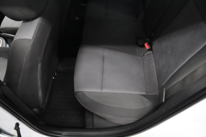 Hyundai Solaris II с пробегом 2018 года, цена 1 040 350 рублей, 184799 км, седан, Автокод Объявления