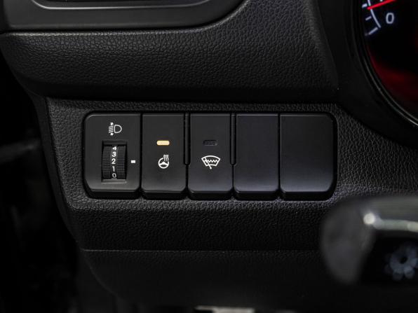 Kia Rio III Рестайлинг с пробегом 2016 года, цена 1 050 000 рублей, 95576 км, хэтчбек, Автокод Объявления