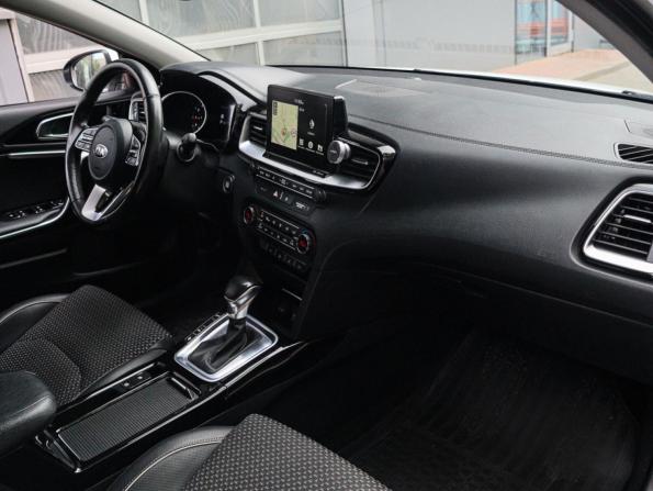 Kia Ceed III с пробегом 2018 года, цена 2 150 000 рублей, 74707 км, универсал, Автокод Объявления