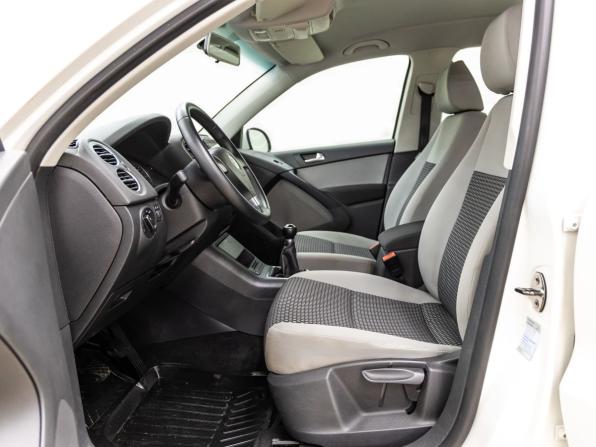 Volkswagen Tiguan I с пробегом 2010 года, цена 928 000 рублей, 176994 км, внедорожник, Автокод Объявления