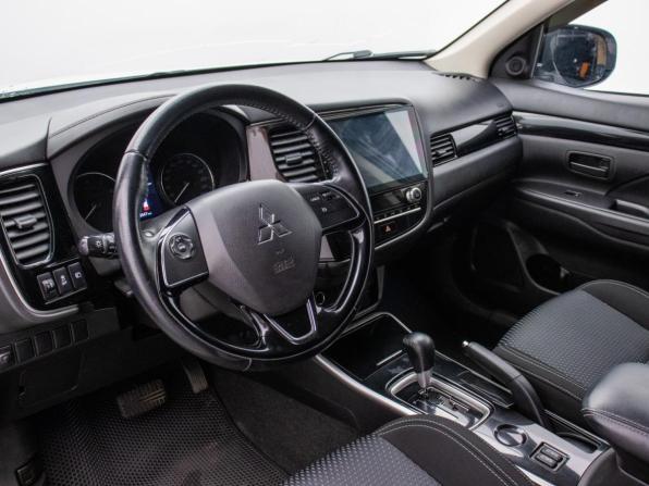Mitsubishi Outlander III Рестайлинг 3 с пробегом 2021 года, цена 1 874 000 рублей, 143045 км, внедорожник, Автокод Объявления