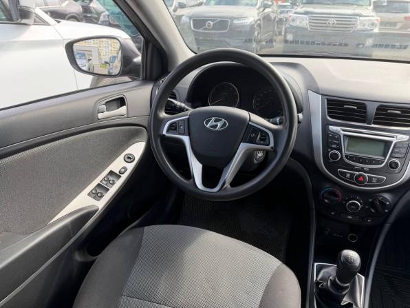 Hyundai Solaris I с пробегом 2011 года, цена 530 000 рублей, 211897 км, седан, Автокод Объявления