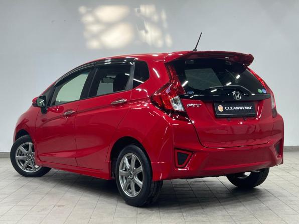 Honda Fit III с пробегом 2016 года, цена 1 059 000 рублей, 105537 км, хэтчбек, Автокод Объявления