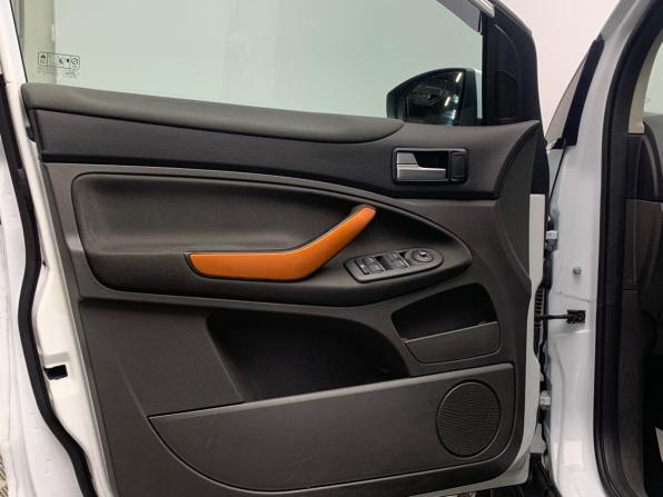 Ford Kuga I с пробегом 2009 года, цена 699 000 рублей, 268649 км, внедорожник, Автокод Объявления