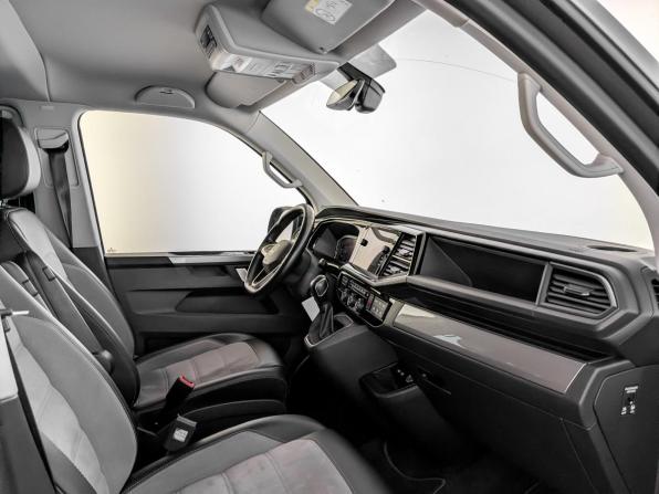Volkswagen Multivan T6 Рестайлинг с пробегом 2021 года, цена 6 000 000 рублей, 120666 км, минивэн, Автокод Объявления
