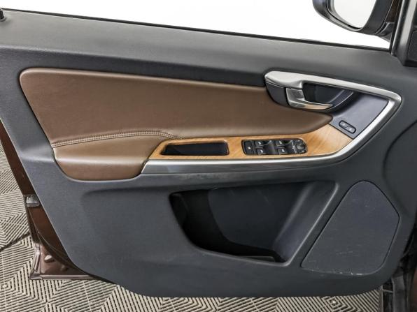 Volvo XC60 I Рестайлинг с пробегом 2017 года, цена 2 750 000 рублей, 110734 км, внедорожник, Автокод Объявления