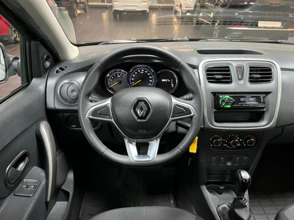 Renault Logan II Рестайлинг с пробегом 2021 года, цена 1 024 000 рублей, 88657 км, седан, Автокод Объявления