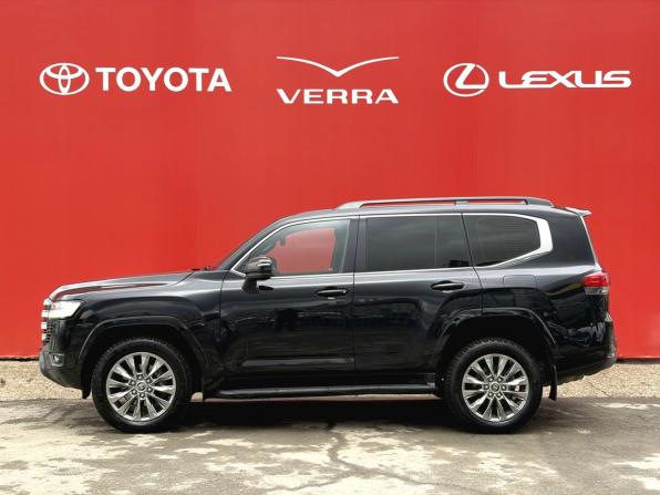 Toyota Land Cruiser 300 Series с пробегом 2022 года, цена 11 610 000 рублей, 67907 км, внедорожник, Автокод Объявления