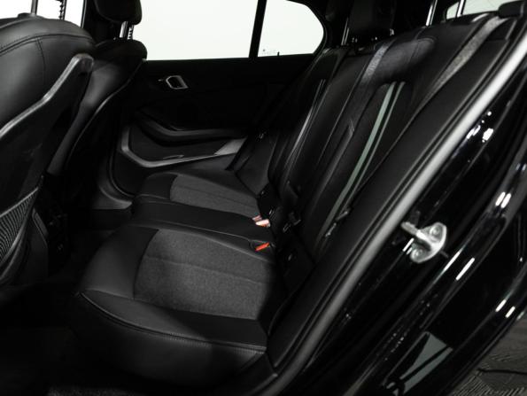 BMW 1 серии III (F40) с пробегом 2021 года, цена 2 349 700 рублей, 83329 км, хэтчбек, Автокод Объявления