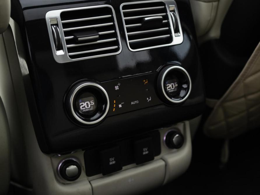 Land Rover Range Rover IV Рестайлинг Санкт-Петербург  - изображение 23