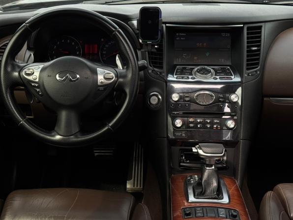 Infiniti FX II (S51) с пробегом 2009 года, цена 1 580 000 рублей, 254970 км, внедорожник, Автокод Объявления