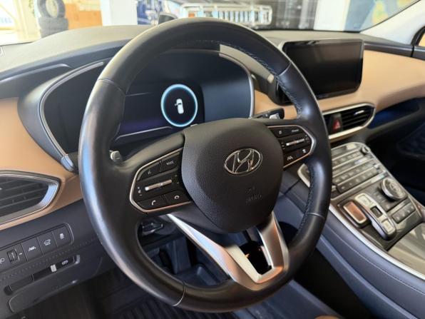 Hyundai Santa Fe IV Рестайлинг с пробегом 2022 года, цена 3 900 000 рублей, 50579 км, внедорожник, Автокод Объявления