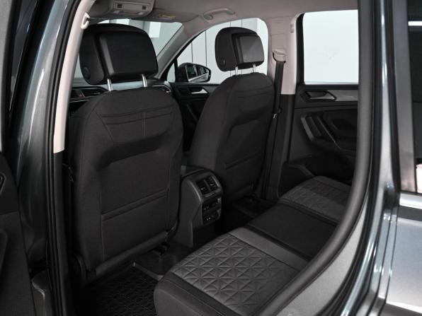 Volkswagen Tiguan II Рестайлинг с пробегом 2021 года, цена 2 799 000 рублей, 118069 км, внедорожник, Автокод Объявления
