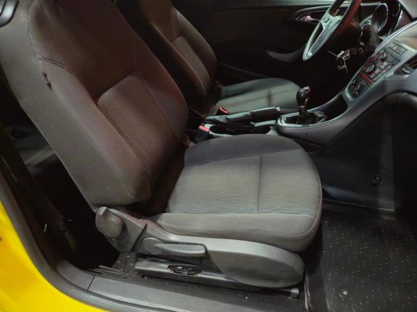 Opel Astra J Рестайлинг с пробегом 2012 года, цена 580 000 рублей, 264157 км, хэтчбек, Автокод Объявления