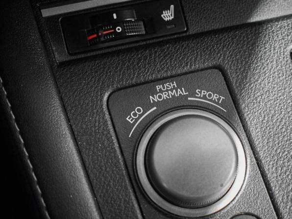 Lexus ES VI Рестайлинг с пробегом 2016 года, цена 2 485 000 рублей, 101283 км, седан, Автокод Объявления