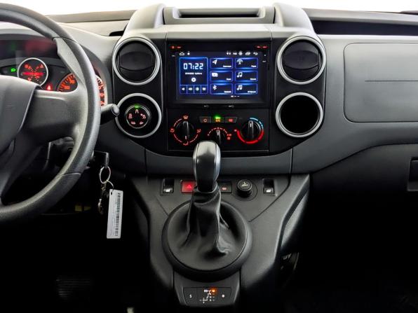 Peugeot Partner II Рестайлинг 2 с пробегом 2021 года, цена 2 110 000 рублей, 62307 км, компактвэн, Автокод Объявления