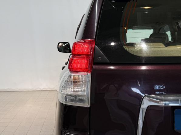 Toyota Land Cruiser Prado 150 Series с пробегом 2011 года, цена 2 800 000 рублей, 129110 км, внедорожник, Автокод Объявления