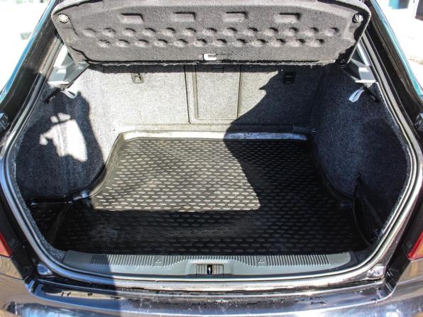 Skoda Octavia II (A5) Рестайлинг с пробегом 2011 года, цена 830 000 рублей, 165000 км, лифтбек, Автокод Объявления